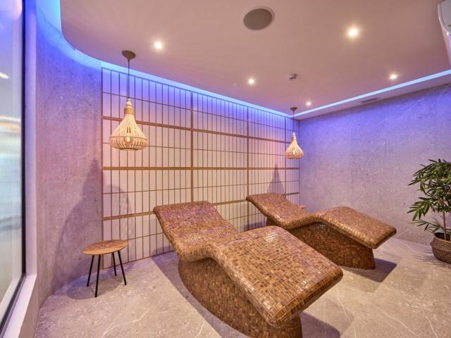 Ola Aparthotel Tomir