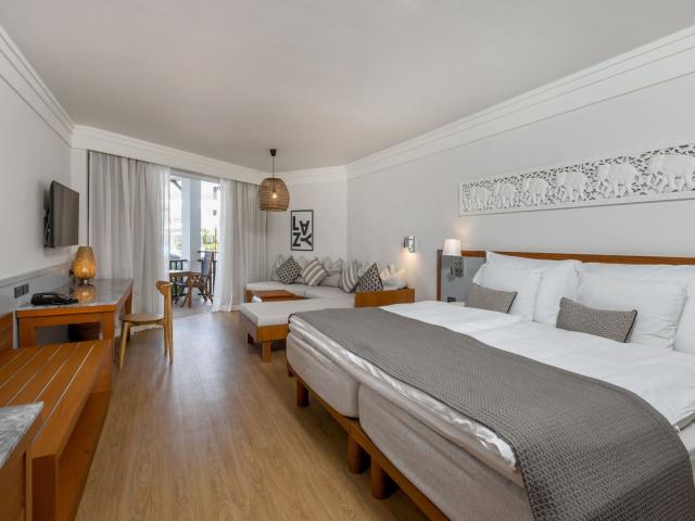Sunwing Resort & Spa Bangtao Beach