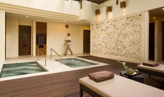 Nusa Dua Beach Hotel & Spa