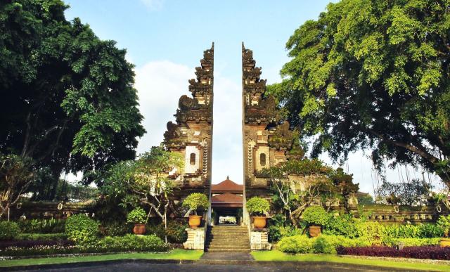 Nusa Dua Beach Hotel & Spa