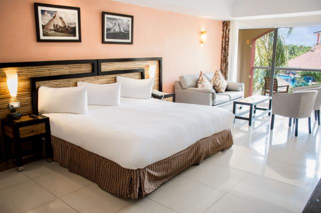 Sandos Playacar Beach Resort