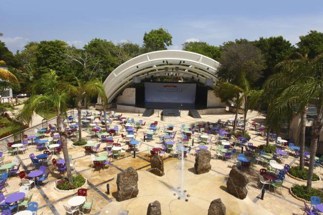 Sandos Playacar Beach Resort