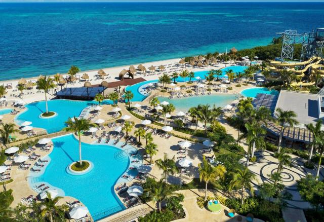 Dreams Natura Resort and Spa