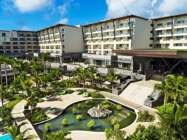 Dreams Natura Resort and Spa
