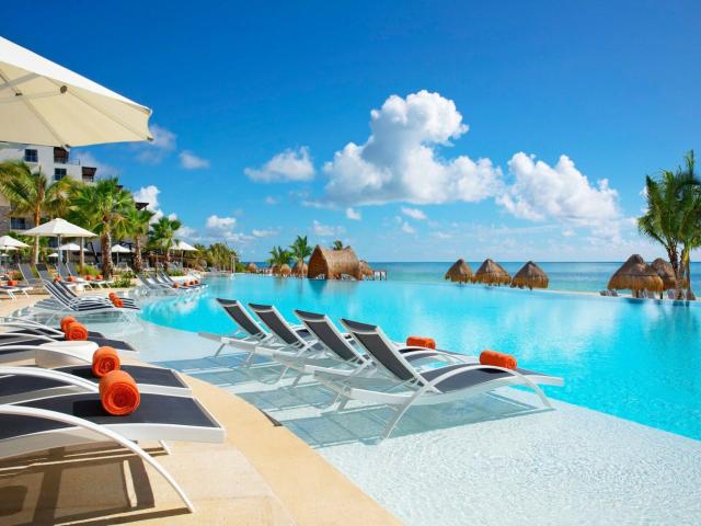 Dreams Natura Resort and Spa