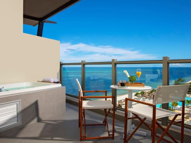 Dreams Natura Resort and Spa