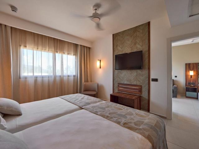 Riu Turquoise