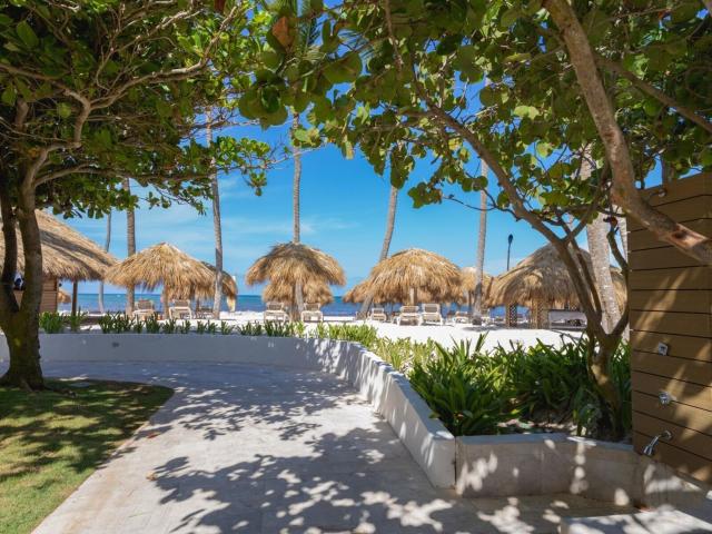 Tropical Princess Beach Resort & Spa