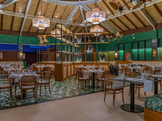 Tropical Princess Beach Resort & Spa