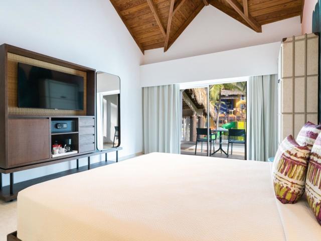 Tropical Princess Beach Resort & Spa