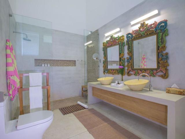 Sri Sharavi Beach Villas & Spa