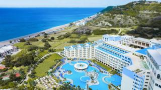 Luxury Resort Hotel & Spa Atrium Platinum