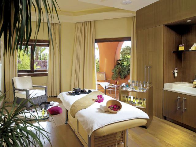 Tivoli La Caleta Resort