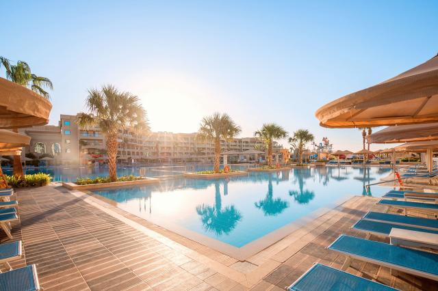 Pickalbatros White Beach resort