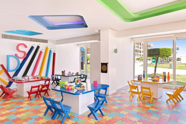 Pickalbatros White Beach resort