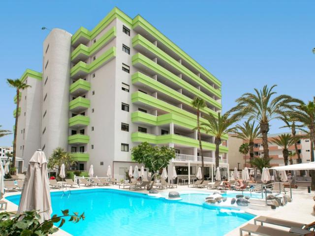 Livvo Anamar Suites