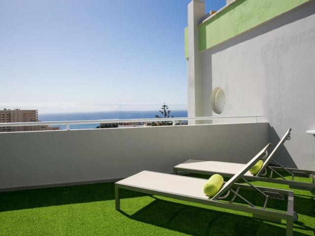 Livvo Anamar Suites
