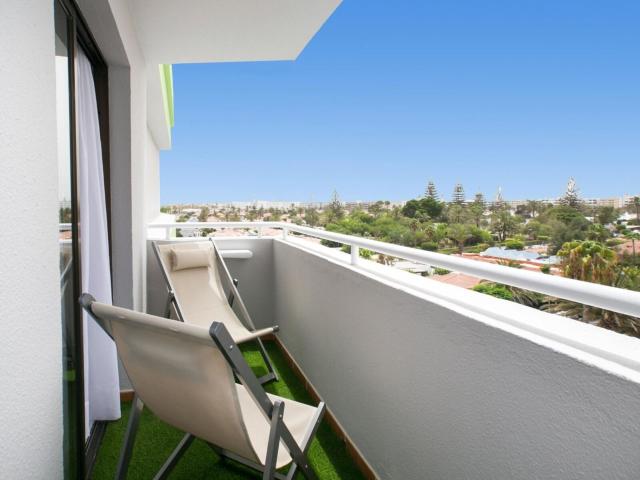 Livvo Anamar Suites