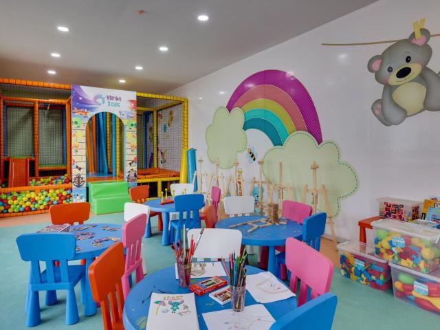 Ramada Hotel & Suites By Wyndham Kusadasi