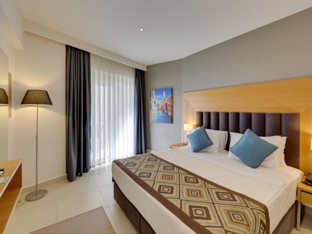 Ramada Hotel & Suites By Wyndham Kusadasi