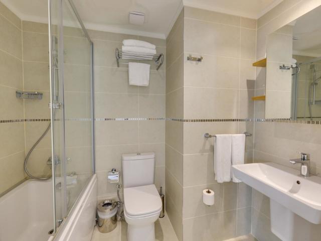 Ramada Hotel & Suites By Wyndham Kusadasi