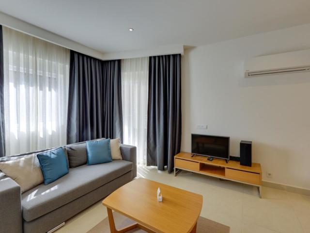 Ramada Hotel & Suites By Wyndham Kusadasi