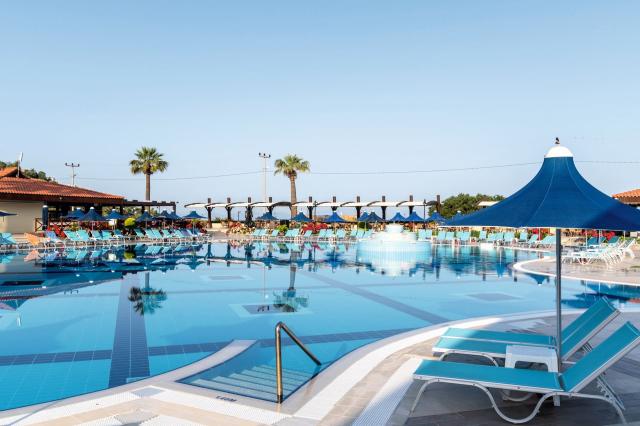 Kustur Club Holiday Village