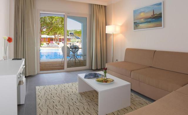 Batihan Beach Resort & Spa