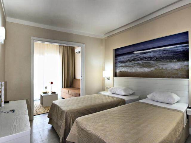 Batihan Beach Resort & Spa