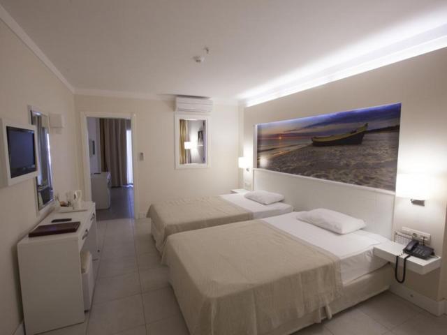Batihan Beach Resort & Spa