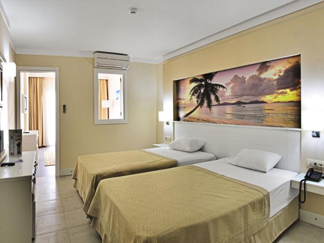 Batihan Beach Resort & Spa