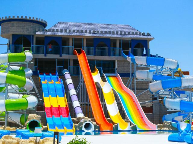 Gravity Hotel & Aqua Park