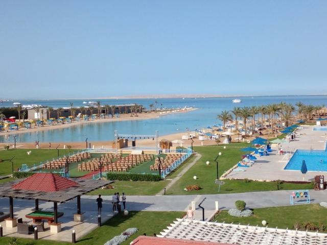 Gravity Hotel & Aqua Park