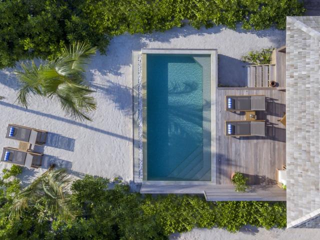 Hurawalhi Island Resort