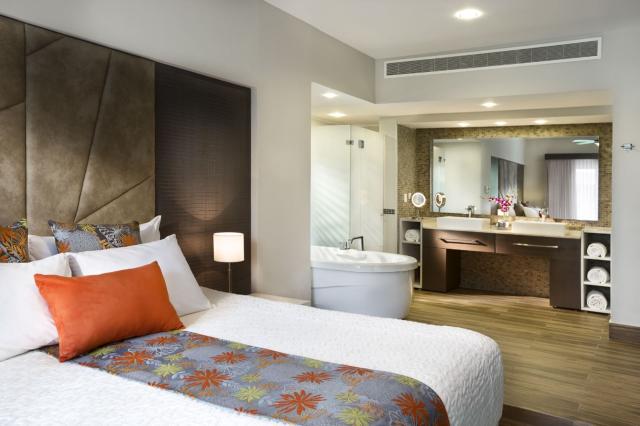 The Fives Beach Hotel & Residences