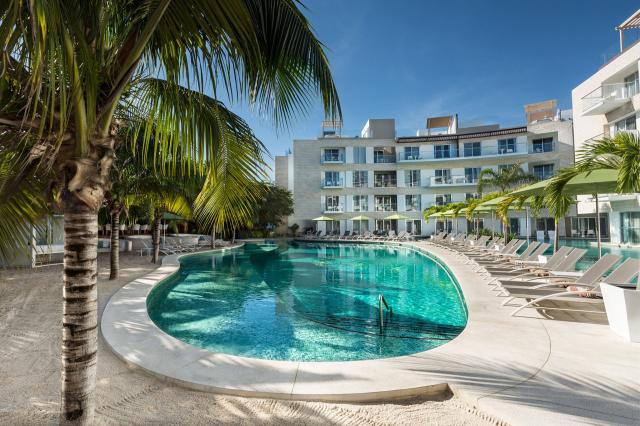 The Fives Beach Hotel & Residences