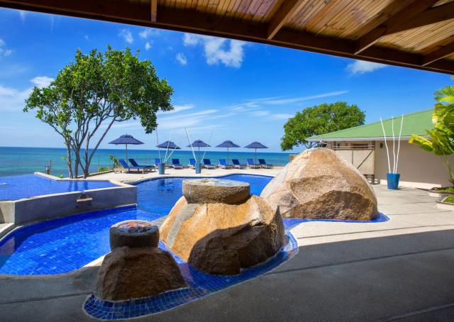 Coco de Mer & Black Parrot Suites