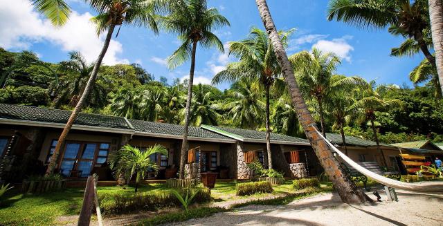 Coco de Mer & Black Parrot Suites