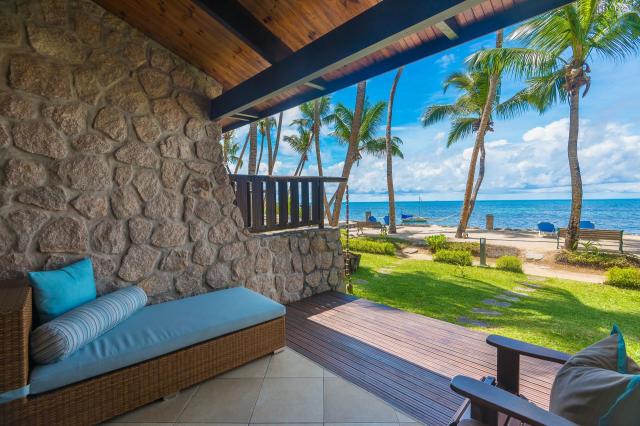 Coco de Mer & Black Parrot Suites