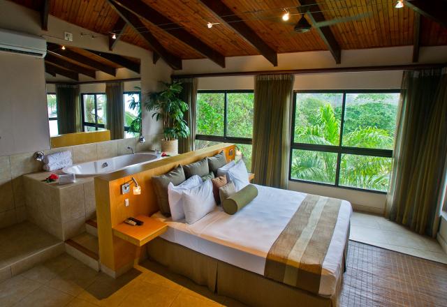 Coco de Mer & Black Parrot Suites