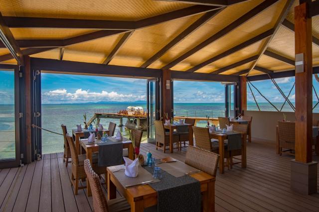 Coco de Mer & Black Parrot Suites