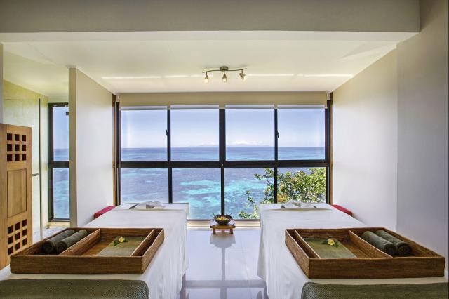 Coco de Mer & Black Parrot Suites