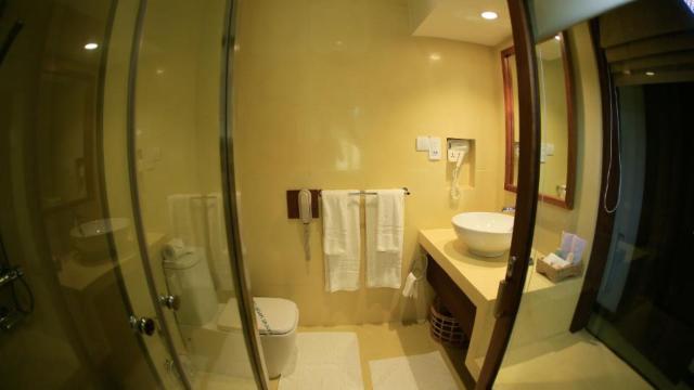 Pandanus Beach Resort & Spa
