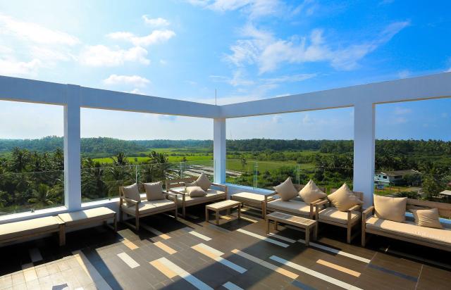 Pandanus Beach Resort & Spa