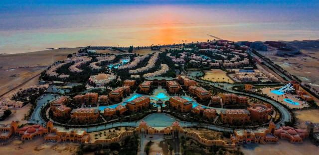 Dream Lagoon & Aqua Park Resort