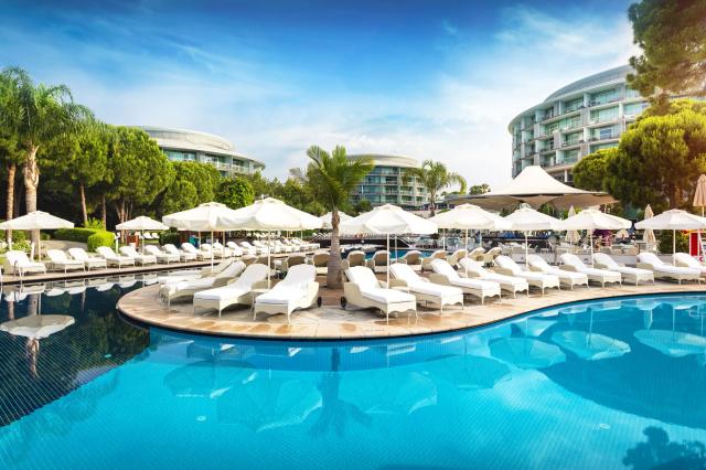 Calista Luxury
