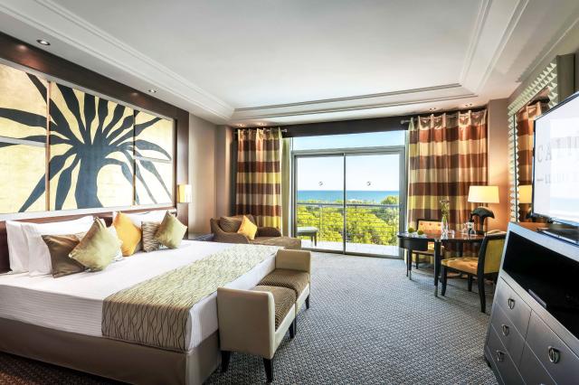 Calista Luxury