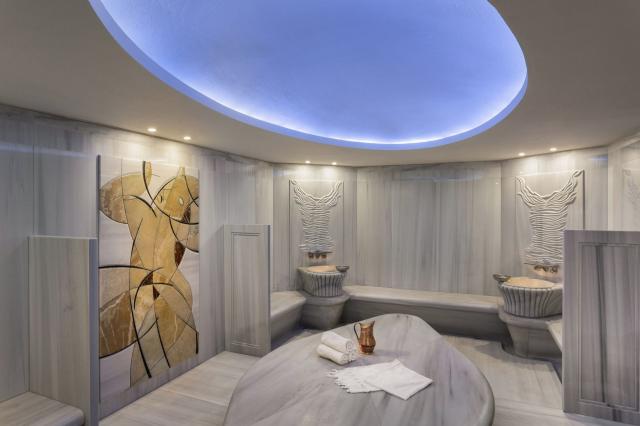 Calista Luxury