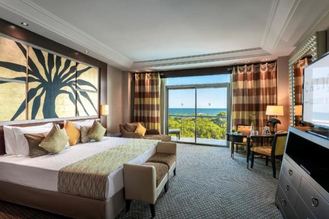 Calista Luxury