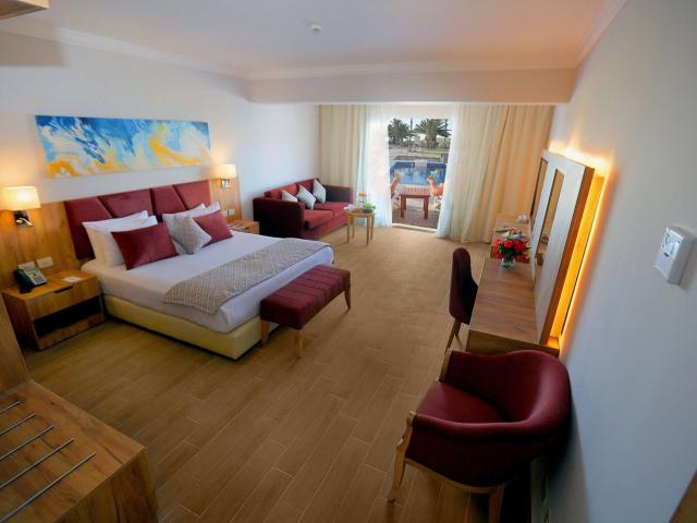 Stella Beach Resort & Spa